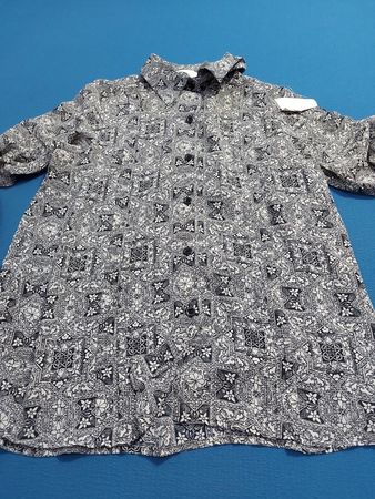 Liz Claiborne Damen Bedrucktes Button-Down Hemd