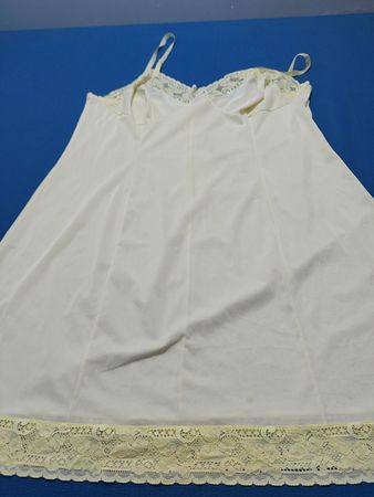 Celon Anti-Stat Slip