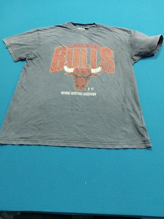 Chicago Bulls National Basketball Association T-Shirt
