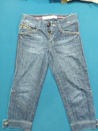 Guess Women's Capri Jeans