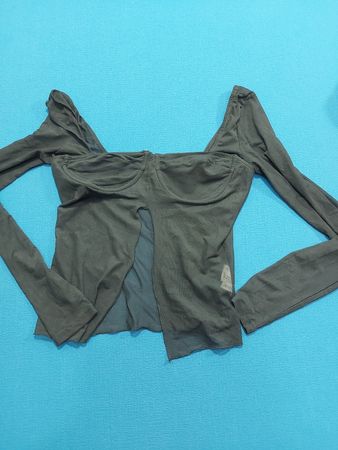 Graues Langarmshirt