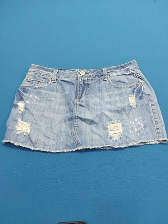 Zerrissener Denim-Minirock