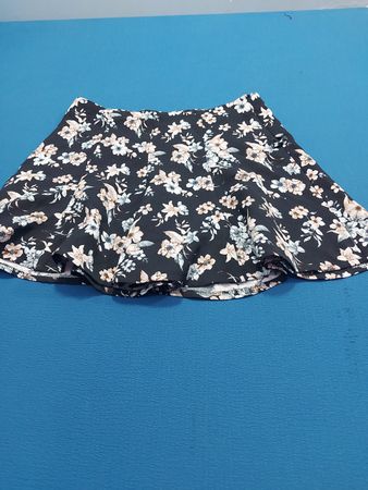 Bershka Blumenmuster Rock