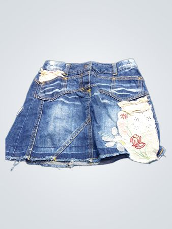 Denimrock mit floraler Stickerei