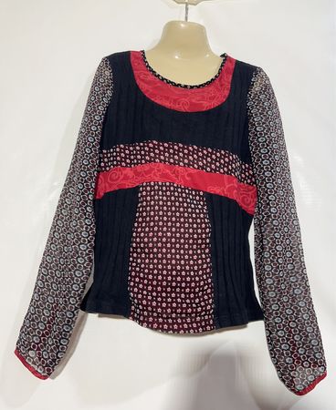 Salt & Pepper Damenoberteil in Schwarz & Rot mit Patchwork, langärmlig, Größe 38
