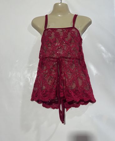 Rotes Spitzen-Babydoll mit Schleifendetail