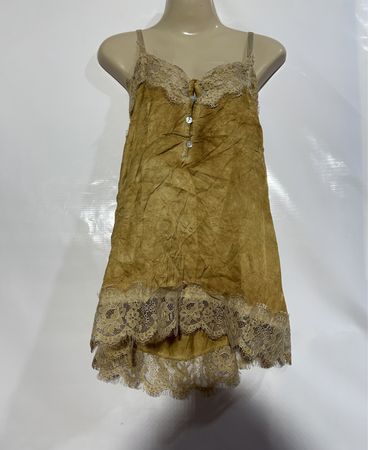 Monisqui Spain Spitzenbesatz Slip-Kleid