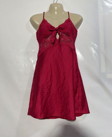 Etam Red Satin Spitzen-Chemise