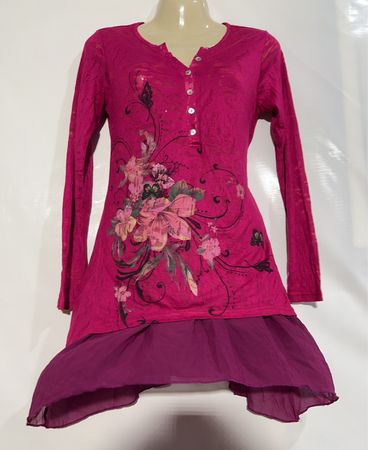 Rosa Langarm-Tunika mit Blumenmuster und mehrlagigem Rock