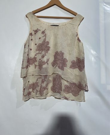 NITYA Floral mehrlagiges ärmelloses Top