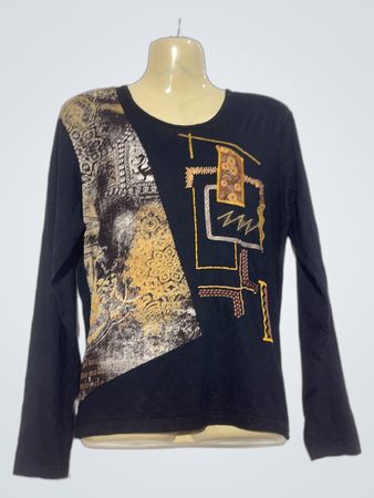 Langärmeliges schwarzes T‑Shirt mit abstraktem Druck