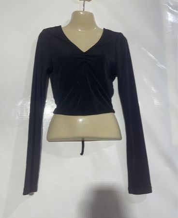 Schwarzes langärmliges Crop-Top