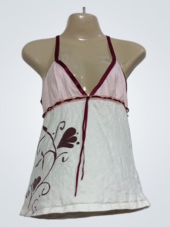 Weißes Trägershirt mit pinker Einfassung und floralem Druck