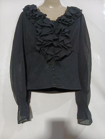 Schwarze Bluse mit Rüschen und transparenten Ärmeln