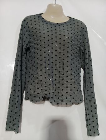 Grau gepunktetes Langarmshirt