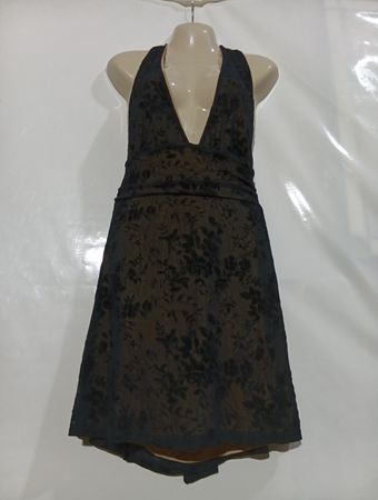Schwarzes Neckholder-Kleid mit Blumen-Spitze