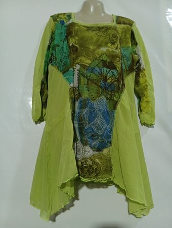 Multiples Damen Tunika-Oberteil mit grünem Patchwork