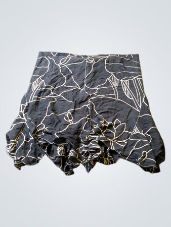 STUDIOM Damen Schwarzer Floralprint Rüschensaumrock