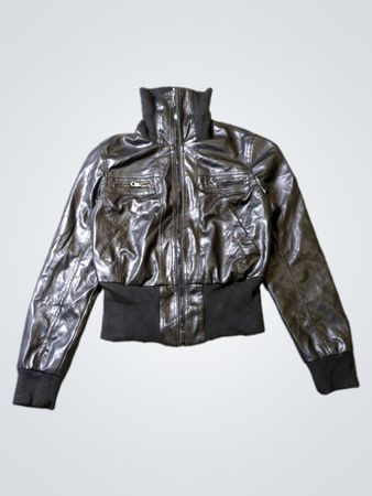 Miley Cyrus x Max Azria Schwarze Kunstlederjacke