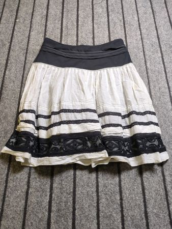 Karen Millen England Schwarz und Weiß Rock