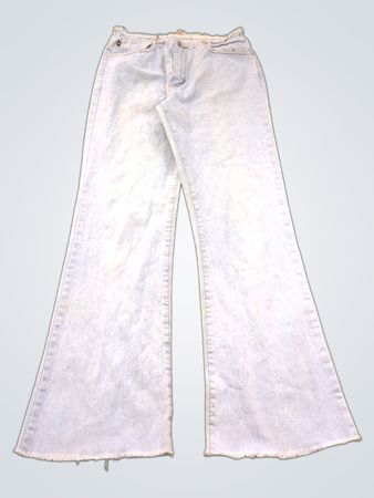 it. jeans ultimativer Tragekomfort mit neuer Einstellung, hell gewaschene Schlagjeans aus Denim