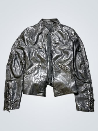 Veste en cuir noir avec détail à lacets