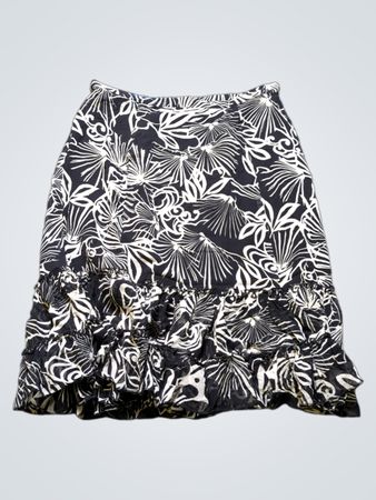 International Concepts Schwarz & Weiß Blumendruck Rüschensamt