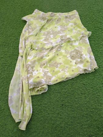 JONATHAN MARTIN studio Damen Floral Print Asymmetrischer Rüschung Rock