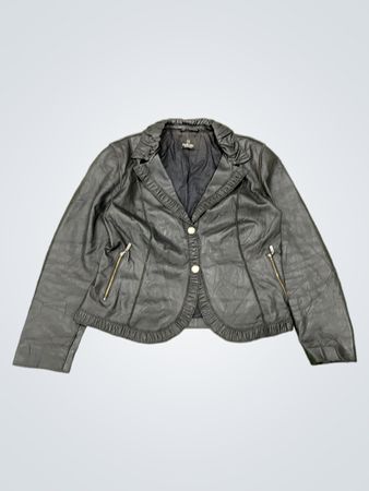 GIACCA NERA IN PELLE FINTA MADELEINE