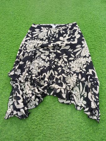 Paraphrase Damen Floral Print Asymmetrischer Saum Rock