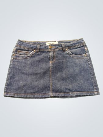 La jupe en denim de la collection Sublevel