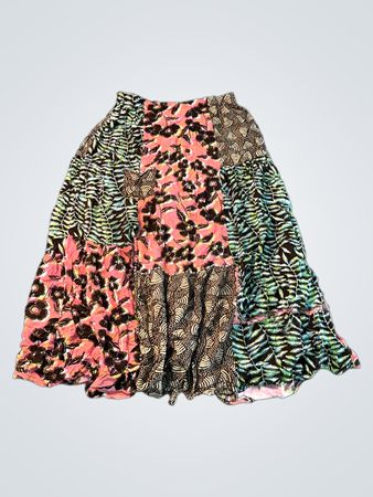 USINDO Made in Indonesia Gestufter Maxi-Rock mit Blumen- und Blattdruck
