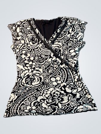 Style & Co Women's Black & White Floral Print Wrap Top Size M