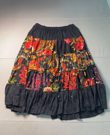 QUART Stufiger Blumen-Maxirock