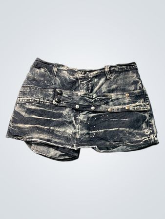 Denim-Shorts mit Nieten