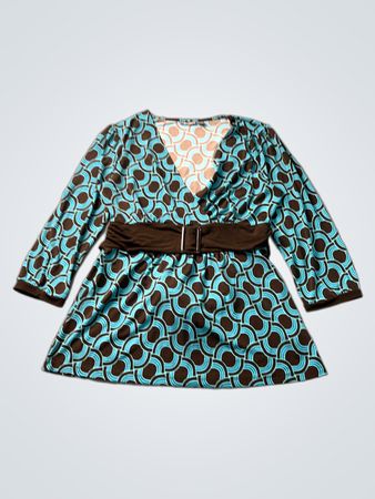 Apt. 9 Stretch Damen Tunika-Oberteil mit blau-braunem geometrischem Muster und Gürtel