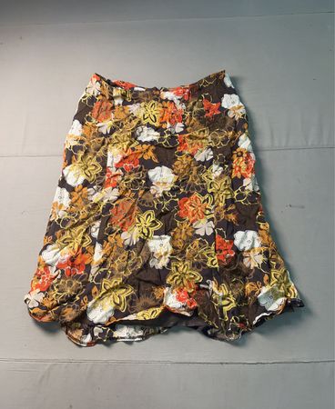 Rock mit Blumenmuster