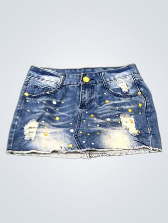 Destroyed-Jeans-Minirock mit Nieten