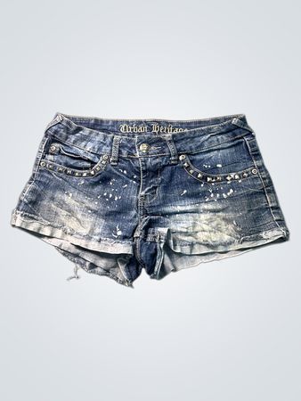 Urban Heritage Nietenjeans-Shorts