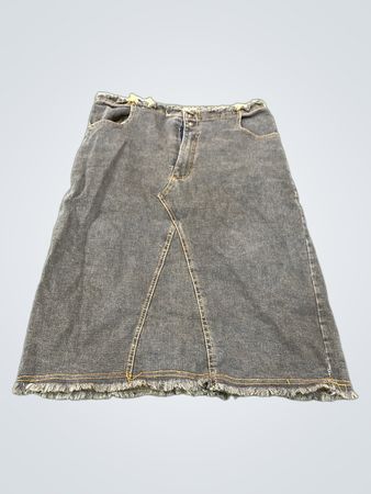 Dunkel gewaschener Denim A-Linien-Midirock mit ausgefranstem Saum