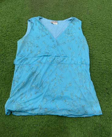 M.K.M. Designs Blaues ärmelloses verziertes Top