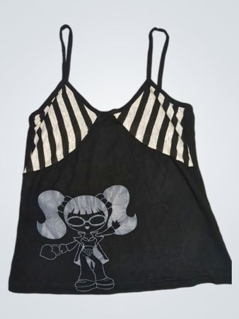 Schwarzes Tanktop mit Grafikdruck und gestreiften Trägern