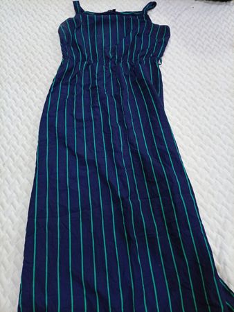 Gestreiftes Maxi-Kleid