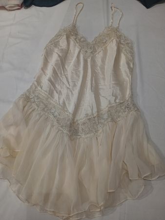 Robe fourreau avec dentelle de Victoria's Secret