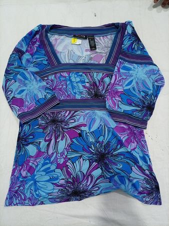 Liz Claiborne Axcess Floral Top