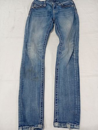 Miss Me Low-Rise Skinny Jeans