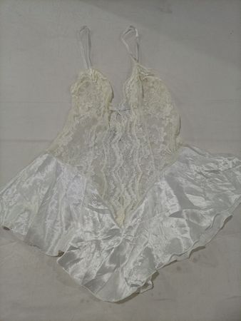 Oscante Lace Chemise