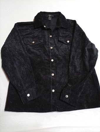 Schwarze Cordjacke