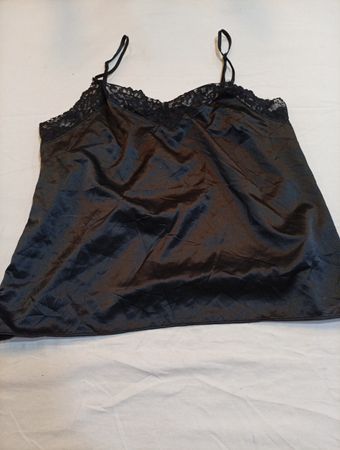 Débardeur en dentelle noire