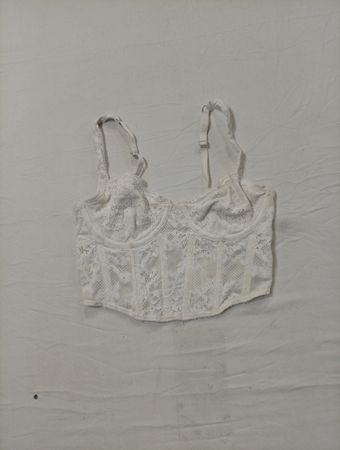 Brassière en dentelle